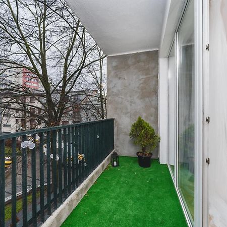 Sunshine Parkside Hideaway - 3 Bedroom - By Upstairs Cracovia Esterno foto