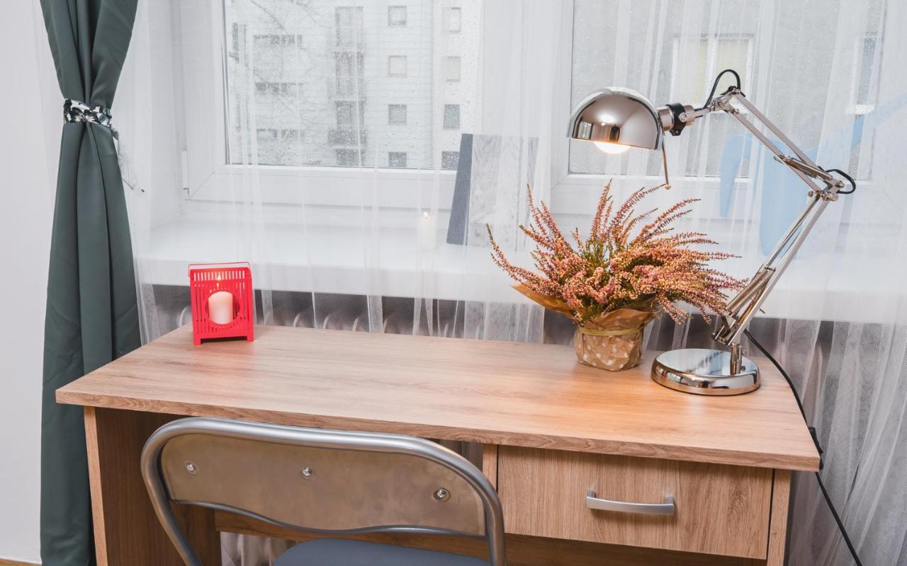 Sunshine Parkside Hideaway - 3 Bedroom - By Upstairs Cracovia Esterno foto