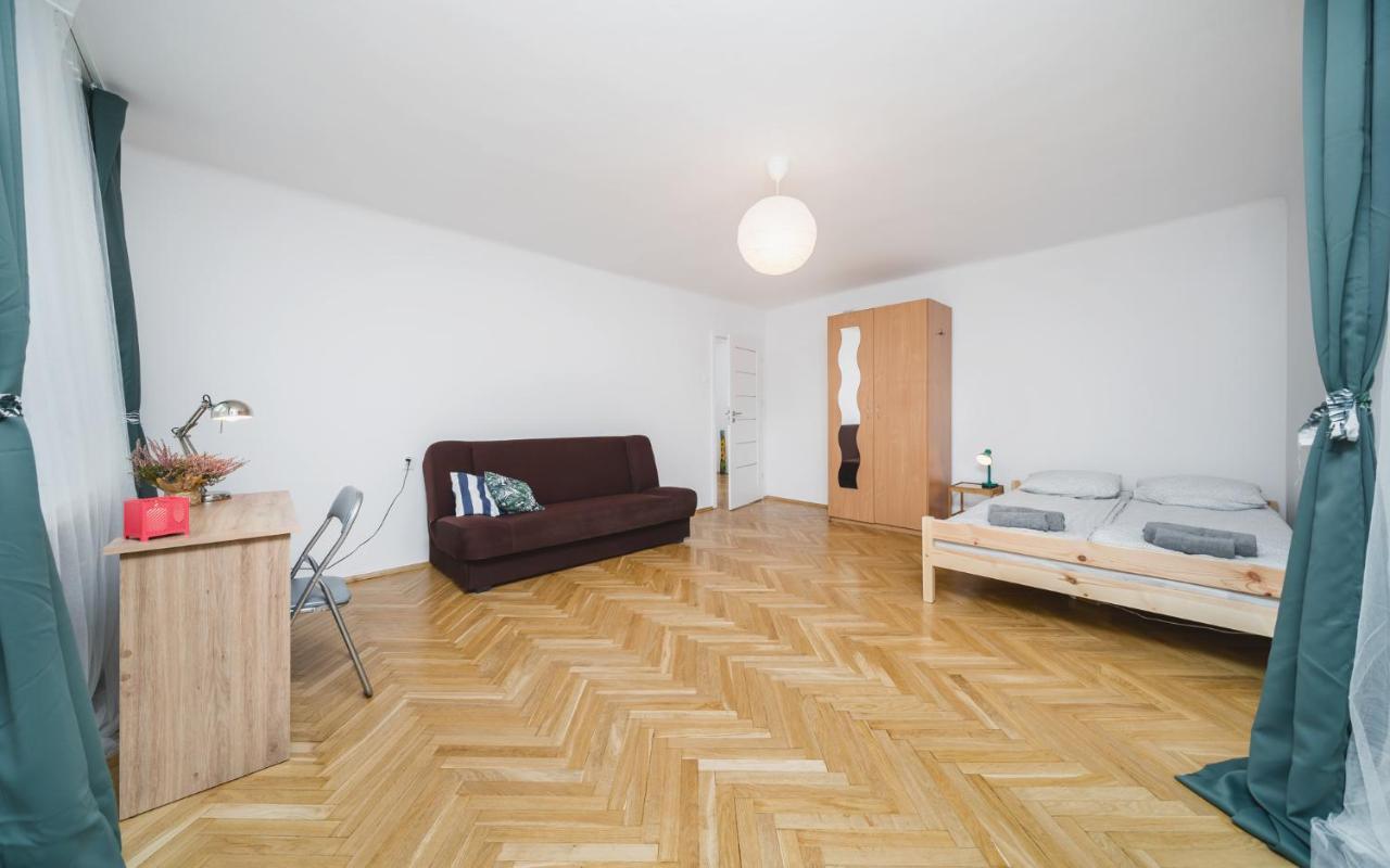 Sunshine Parkside Hideaway - 3 Bedroom - By Upstairs Cracovia Esterno foto