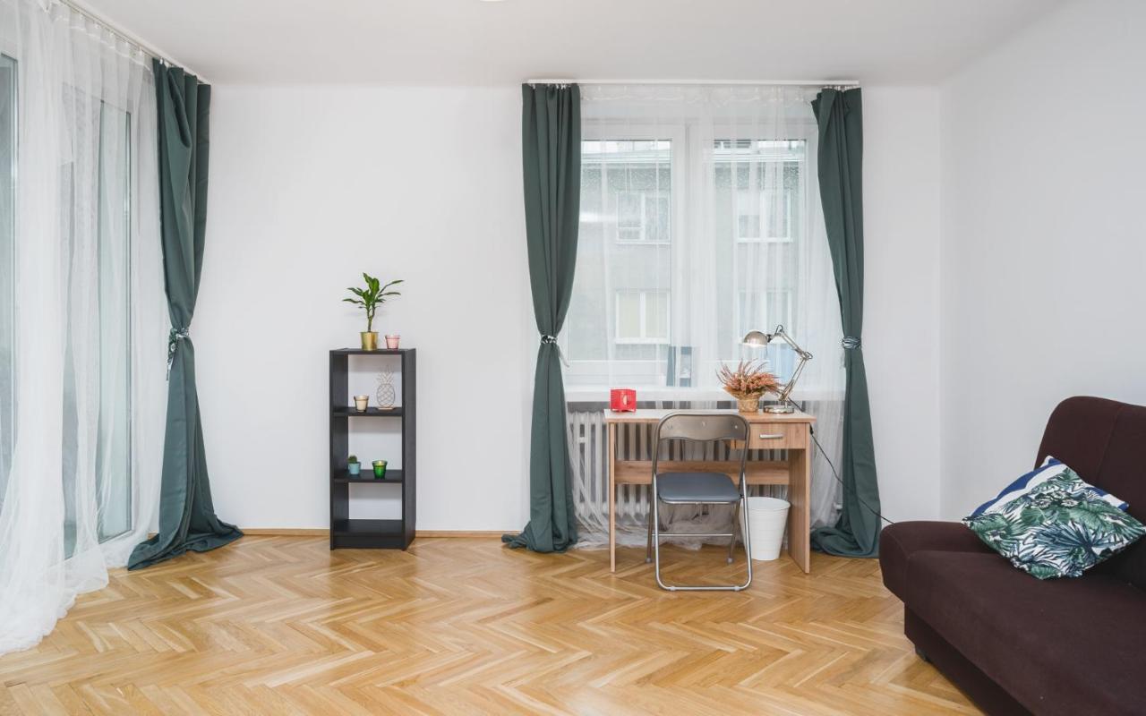 Sunshine Parkside Hideaway - 3 Bedroom - By Upstairs Cracovia Esterno foto